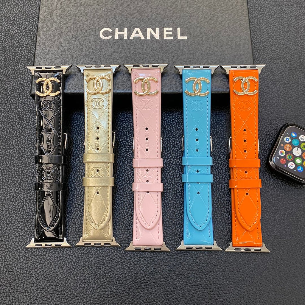 Glossy leather Apple Watch strap metal logo