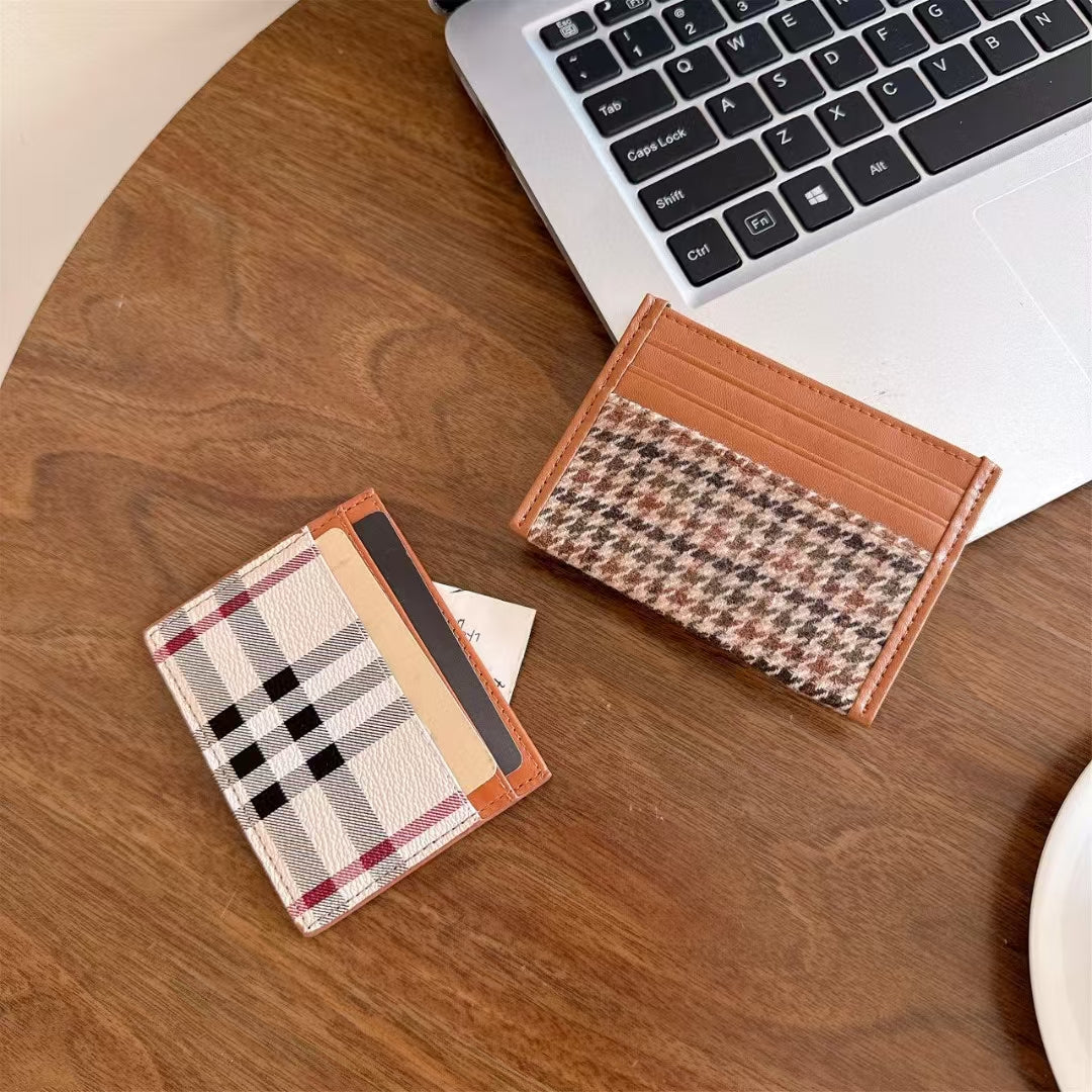 Burberry-inspired check pattern wallet card holder