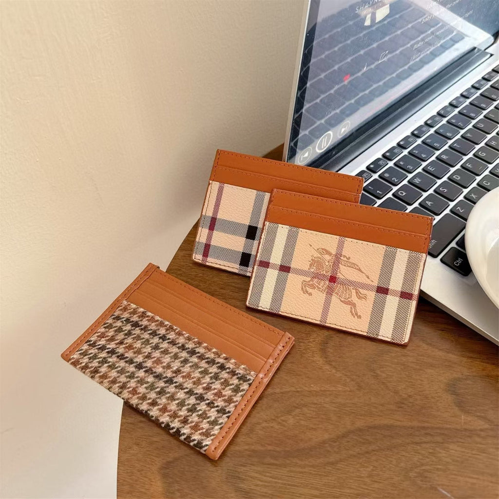 Burberry-inspired check pattern wallet card holder