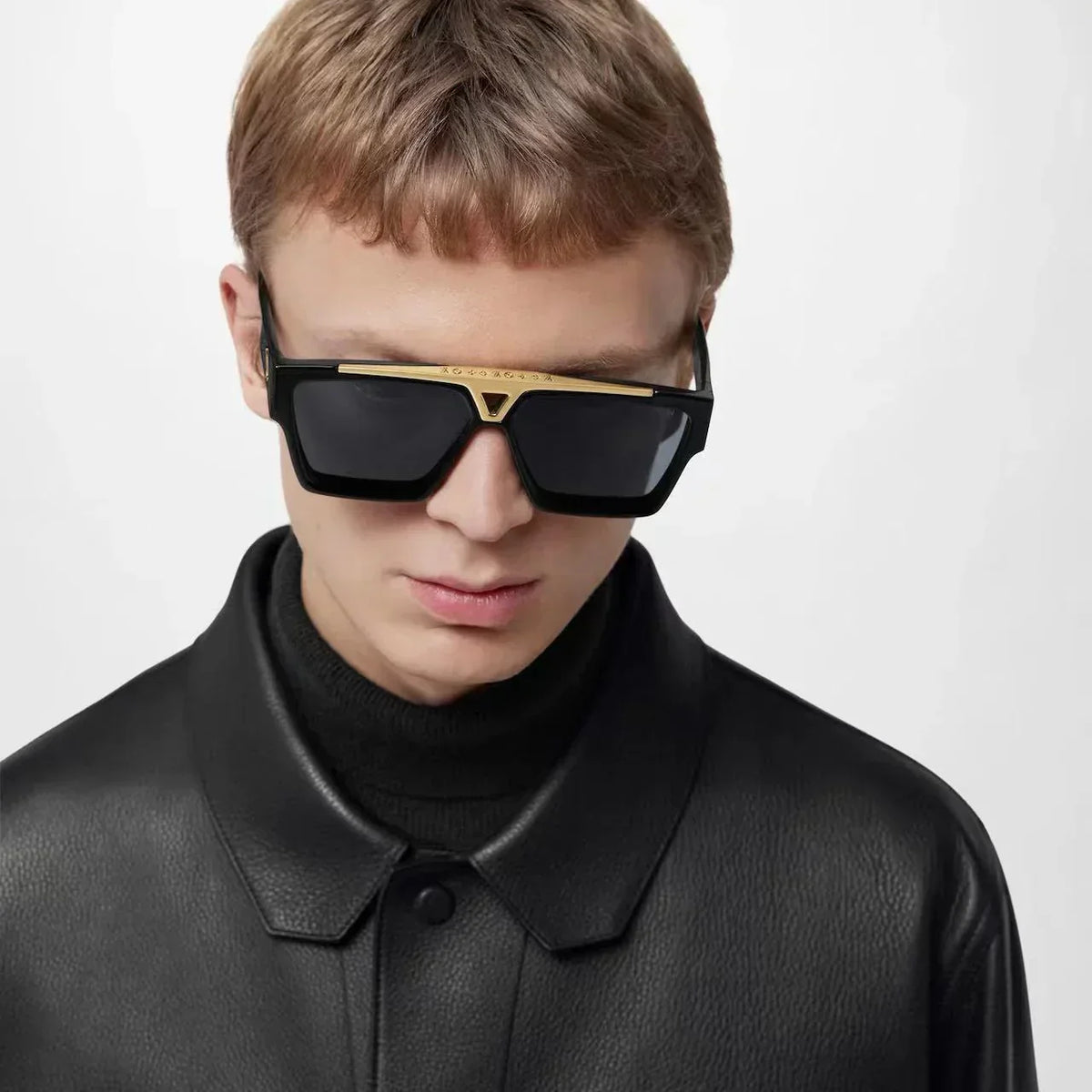 Statement frame sunglasses