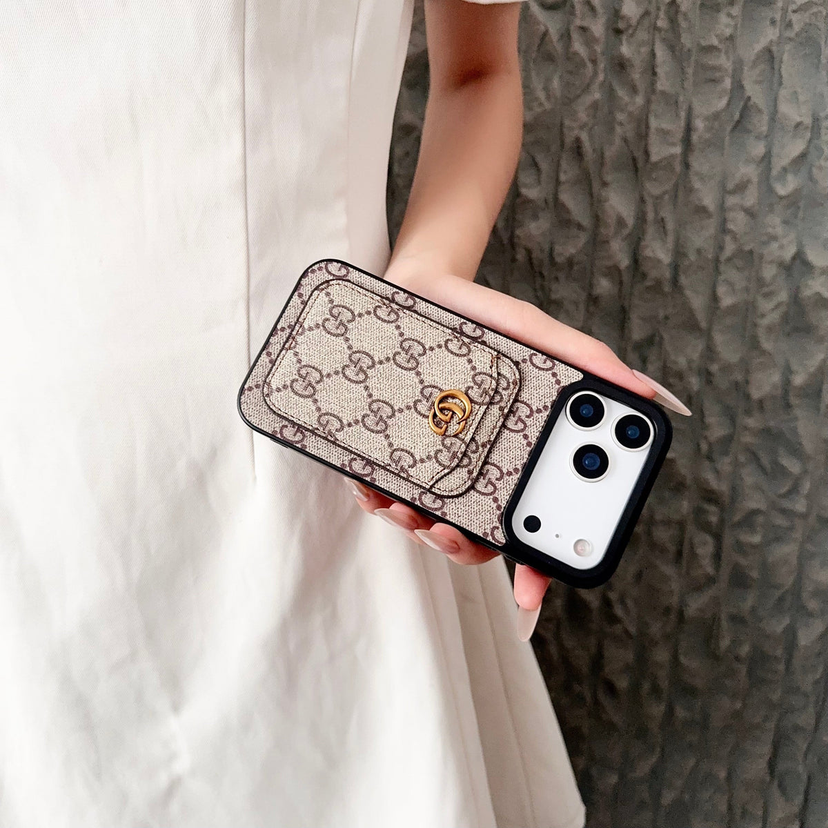 Design luxe iPhone case 17 / 16 / 15 / 14