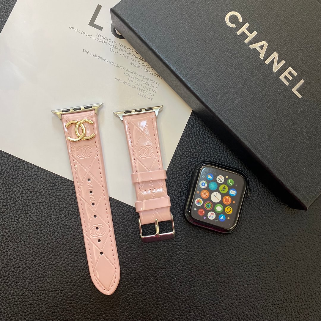 Glossy leather Apple Watch strap metal logo