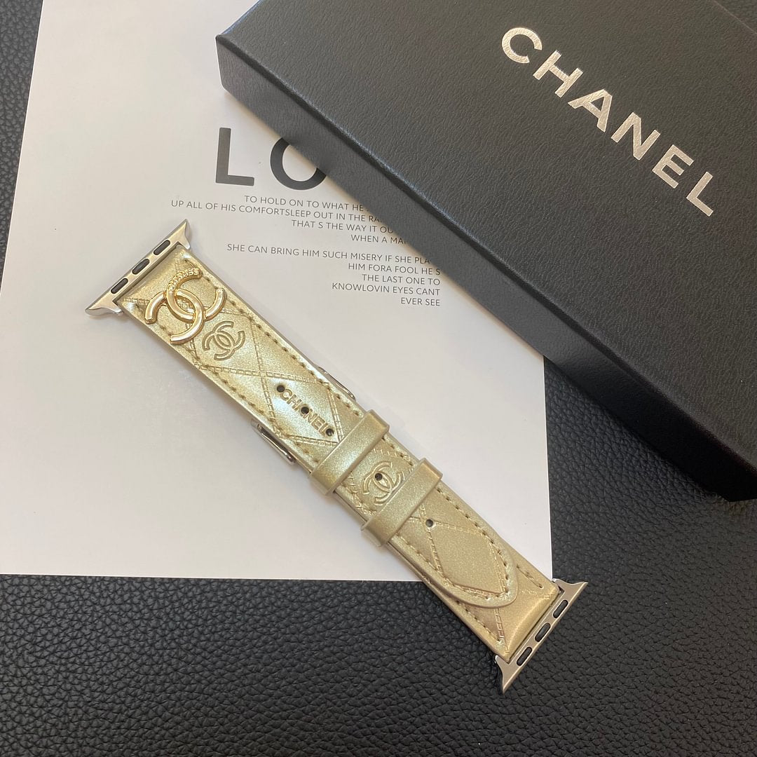 Glossy leather Apple Watch strap metal logo