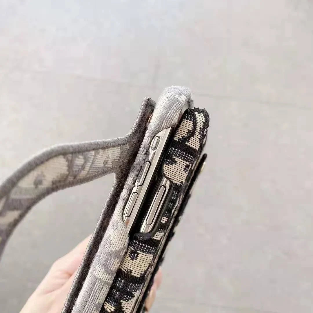 Dior-inspired mini handbag shape case for iPhone 15