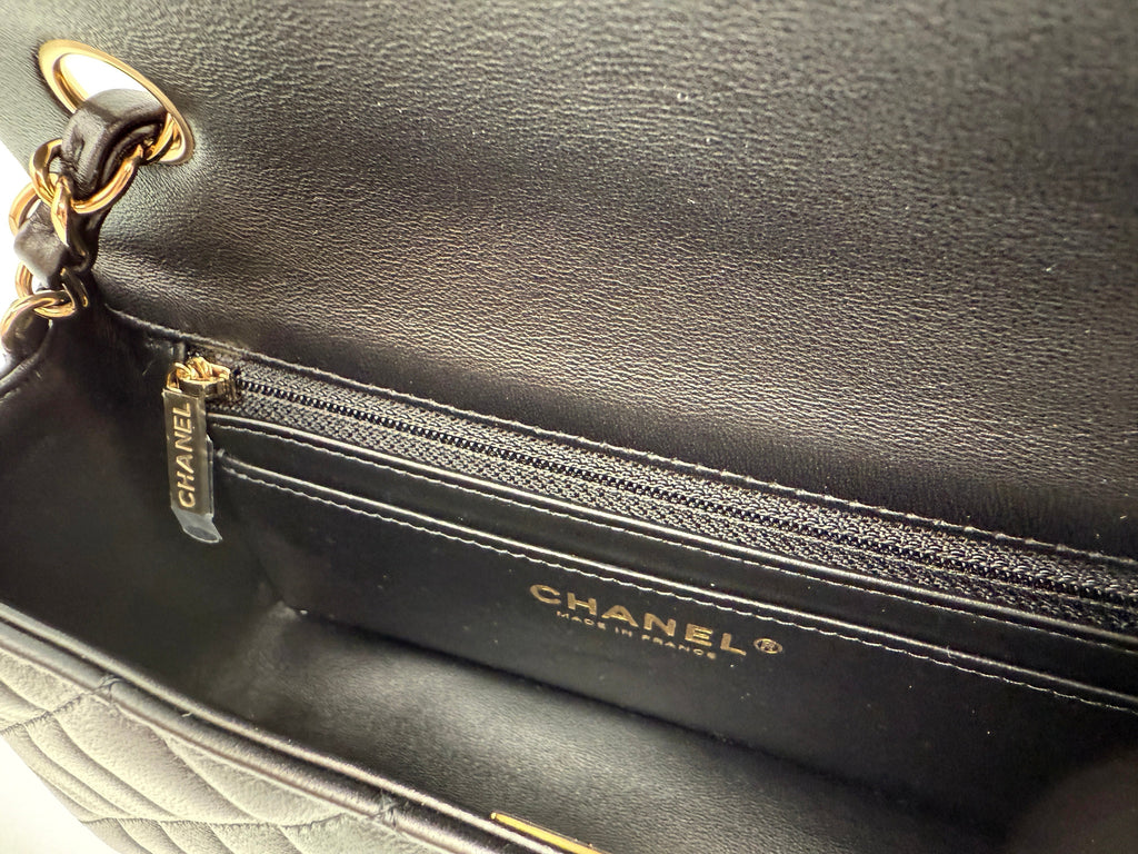 Chanel-inspired black mini bag with handle