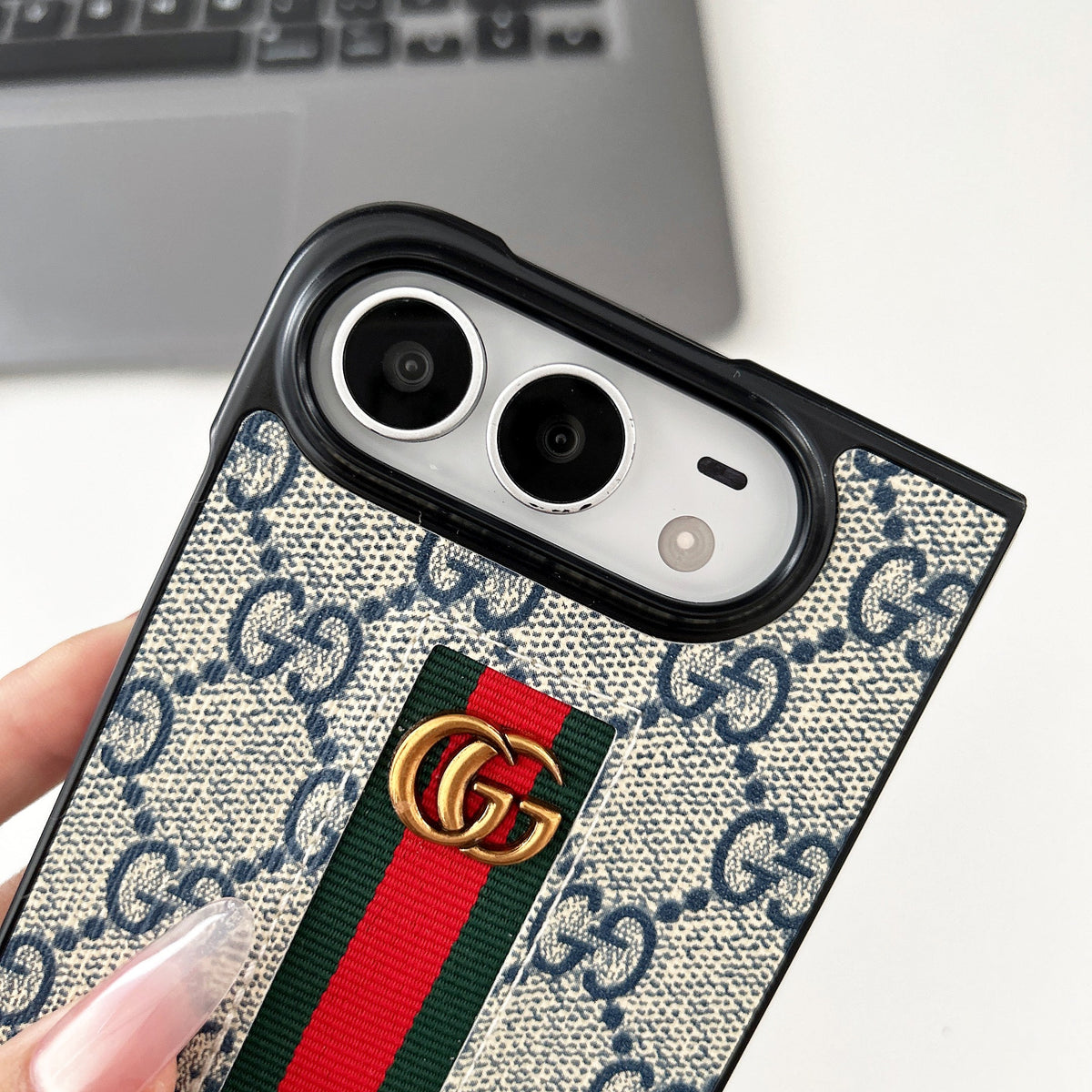 Luxury Stripe Pattern iPhone 18 Air Case