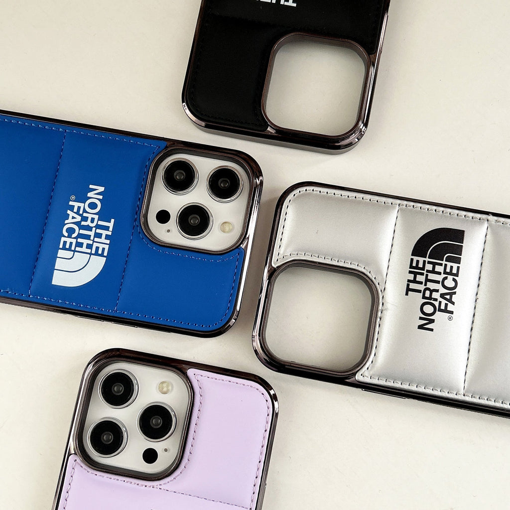Case made of soft materials for iPhone 16 / 15 / 14