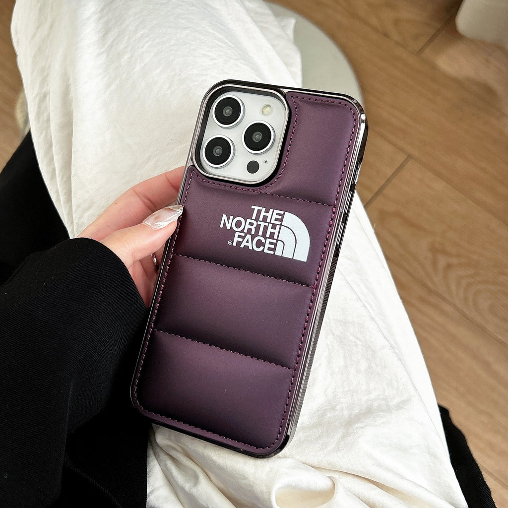 Case made of soft materials for iPhone 16 / 15 / 14