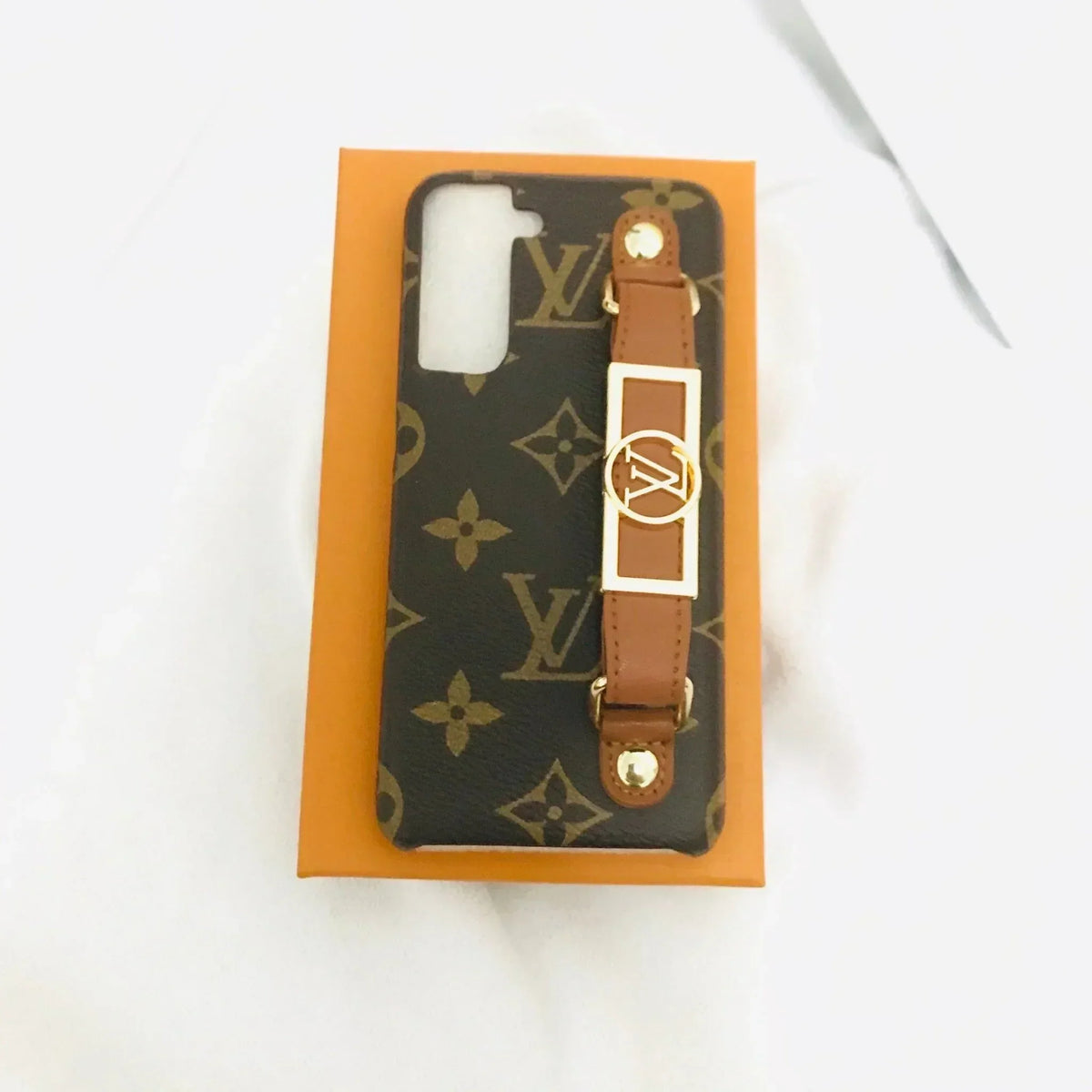 Monogram Samsung Galaxy s23 case with hand strap