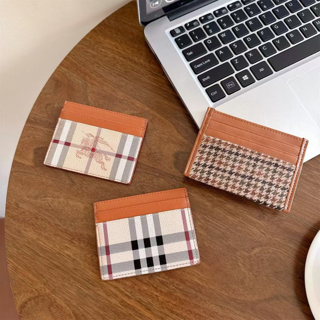 Burberry-inspired check pattern wallet card holder