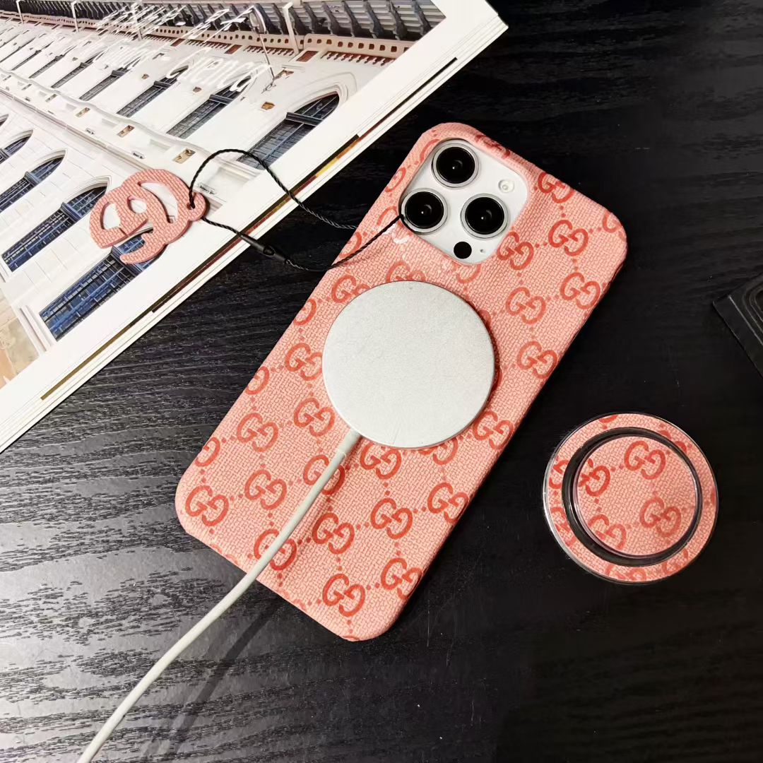 Gucci-inspired textured magnetic ring case for iPhone 16